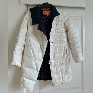 Metro white a symmetry asymmetry down coat feather Women size XS